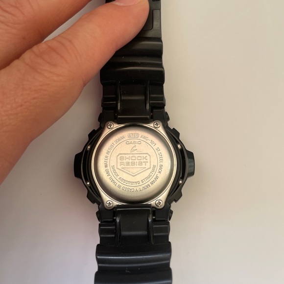 casio G-Shock AWG-101 multi-band Solar Atomic Watch - Picture 10 of 11